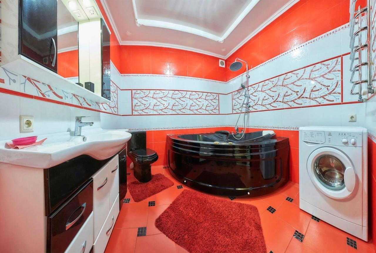 Luxury Apartments Truskavets Luaran gambar