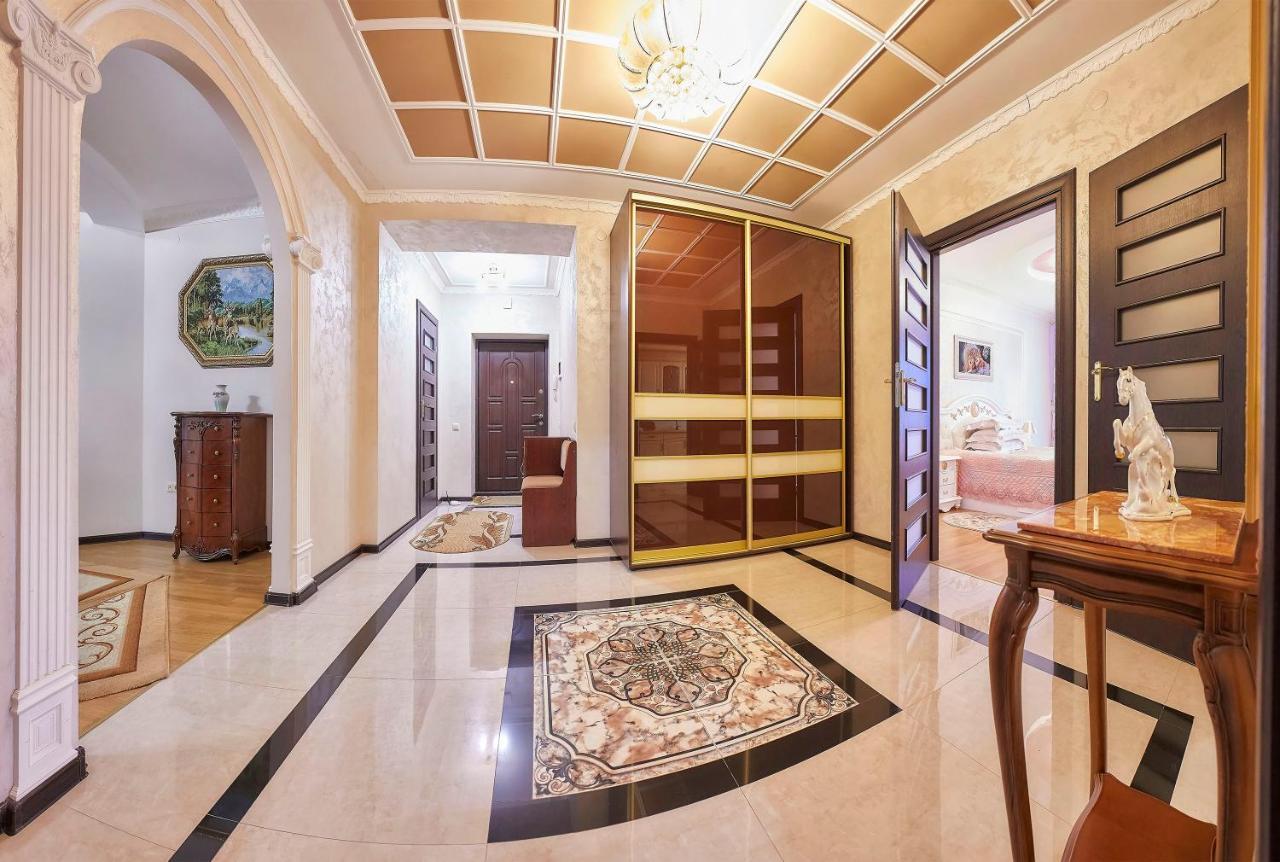 Luxury Apartments Truskavets Luaran gambar
